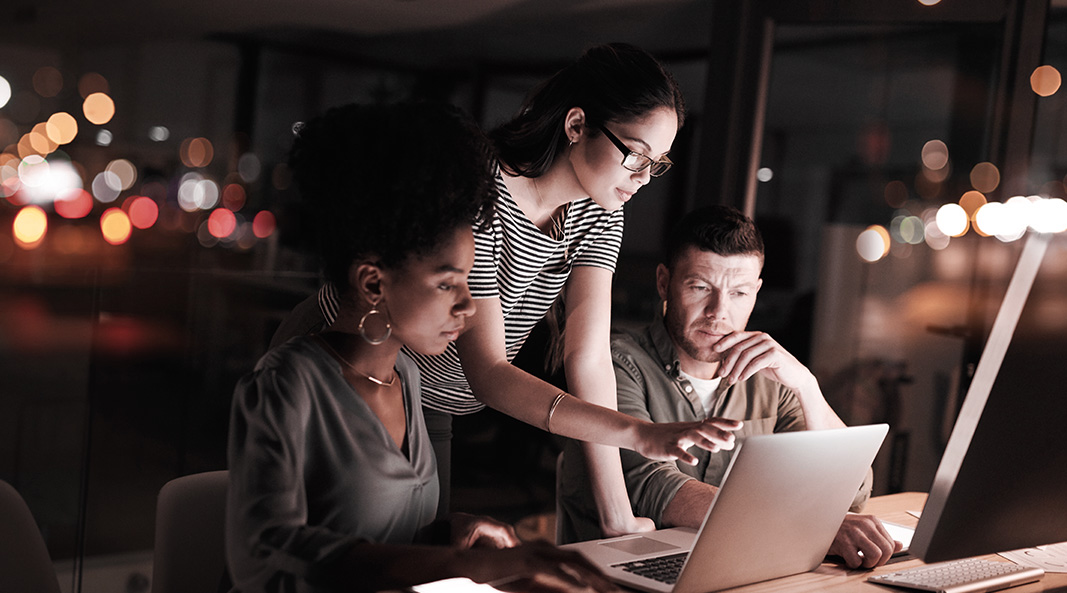 Simplifique o zero trust com identidade e acesso de usuário fáceis de implantar